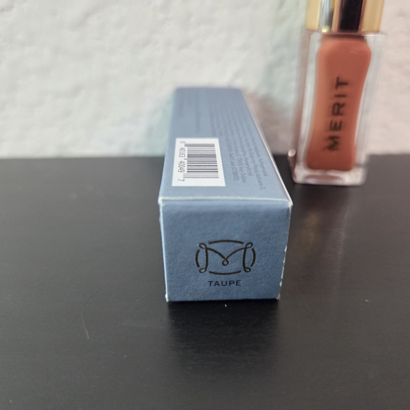 Merit Shade Slick Lip Oil In TAUPE - Picture 2 of 3
